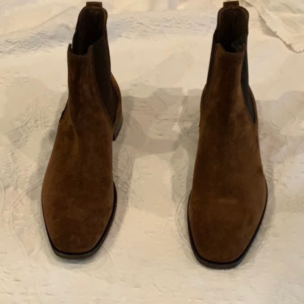 Men’s ferragamo suede boots.